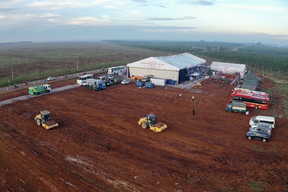 dia phuong muon xay san bay anh 2