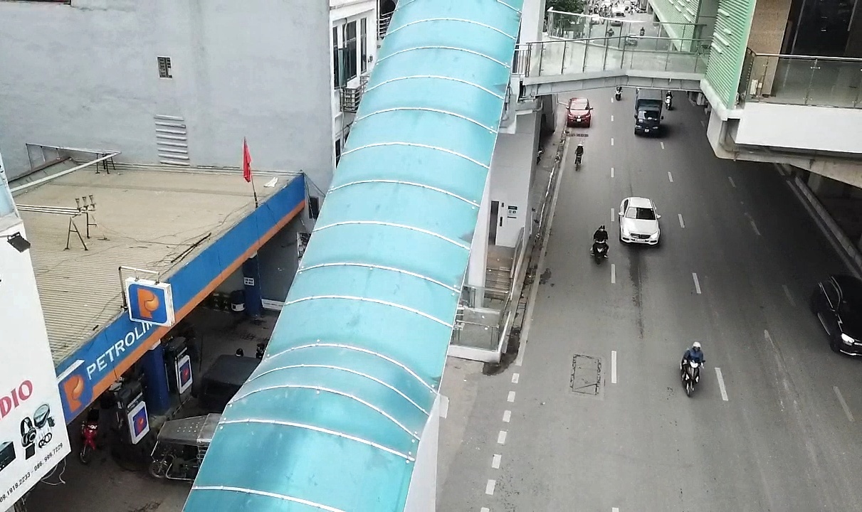 Petrolimex se dong cua cay xang gan ga La Khe hinh anh