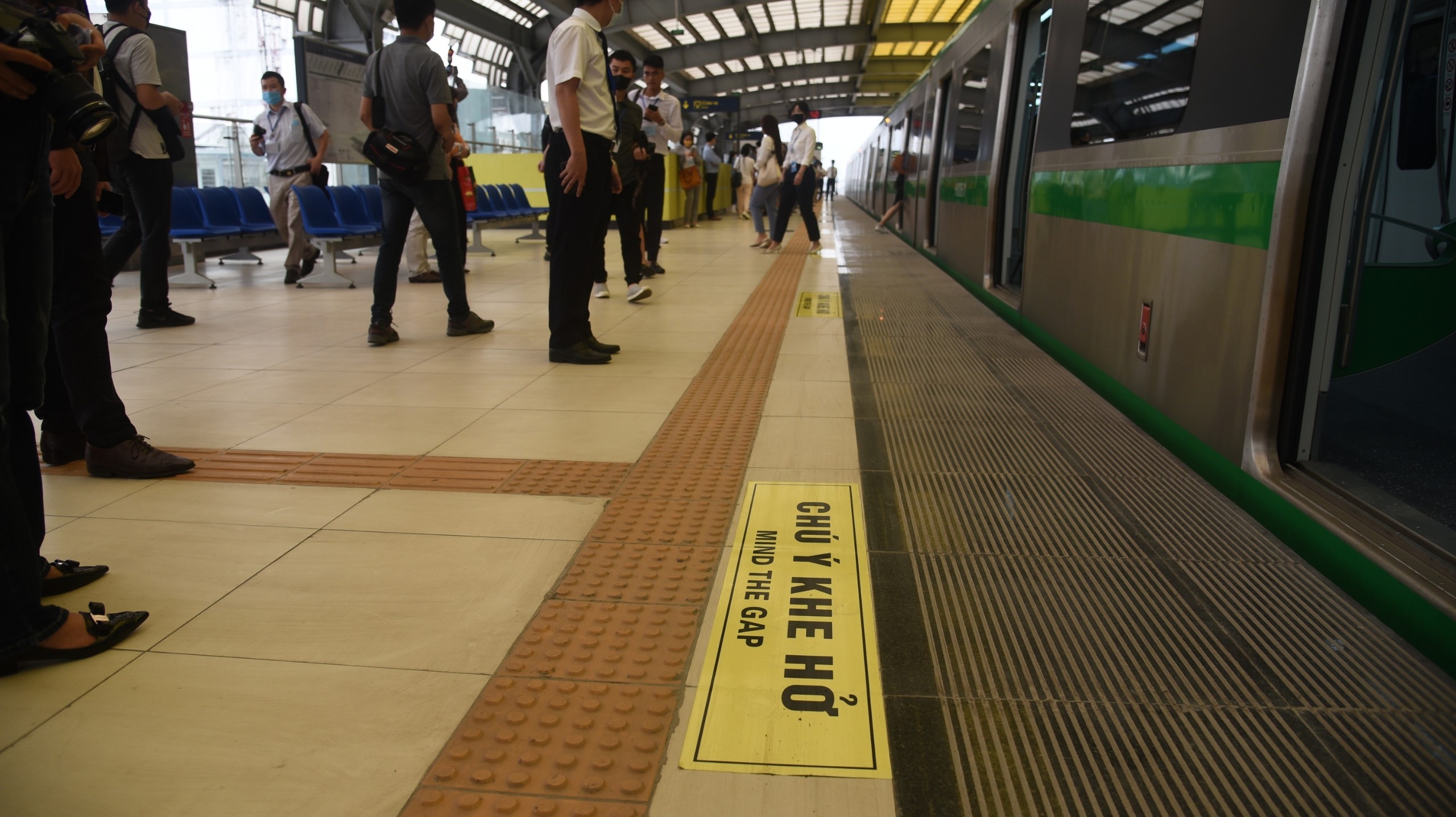 gia ve duong sat Cat Linh - Ha Dong anh 7