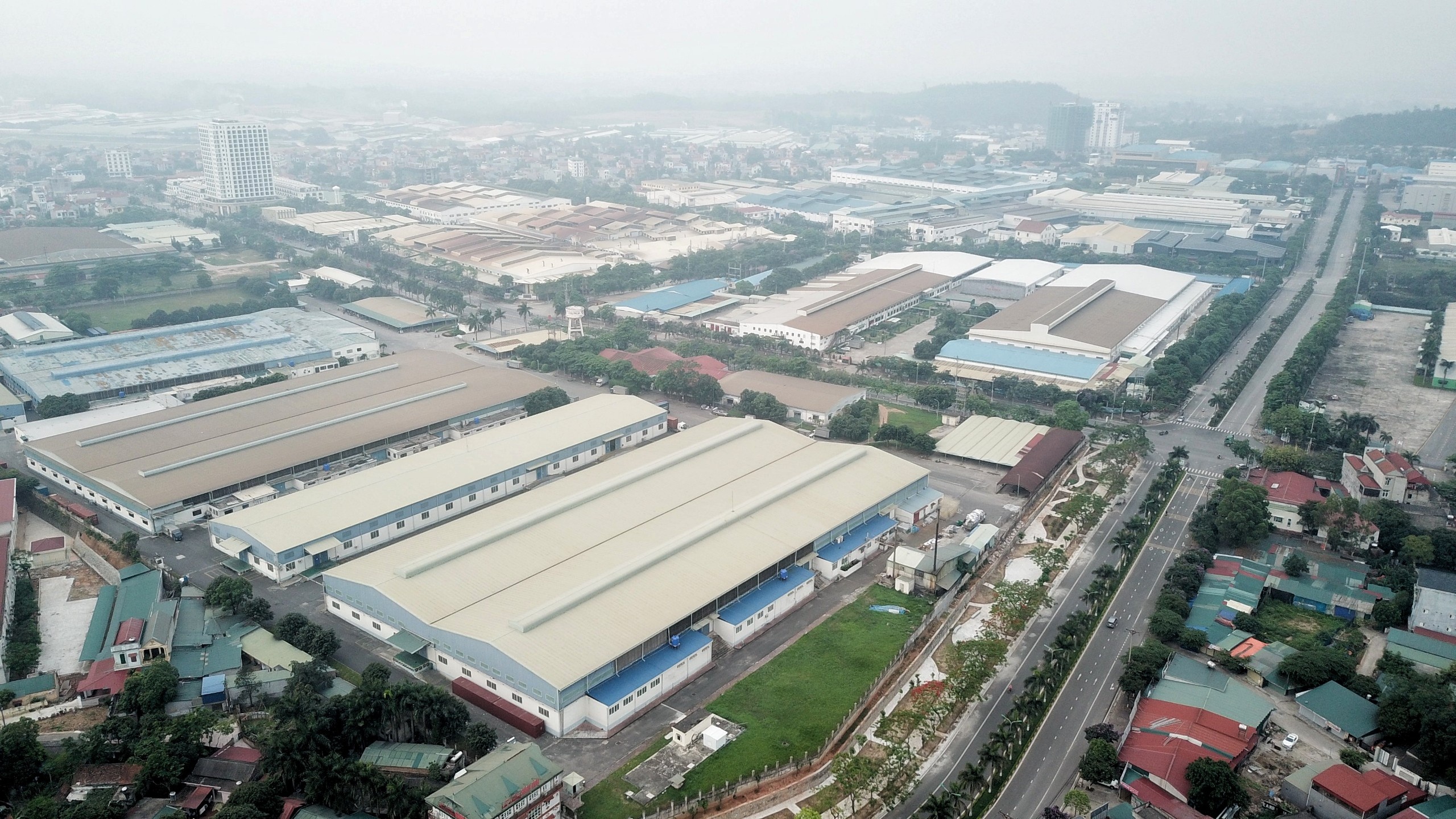 xet nghiem Covid-19 cho cong nhan Vinh Phuc anh 1