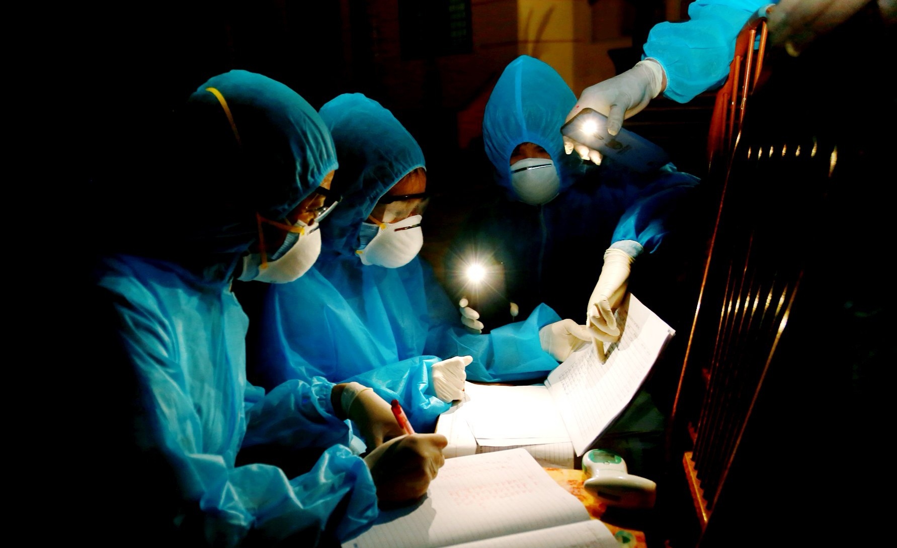 'Tiet kiem tram ty nho doanh nghiep chung tay chong dich' hinh anh