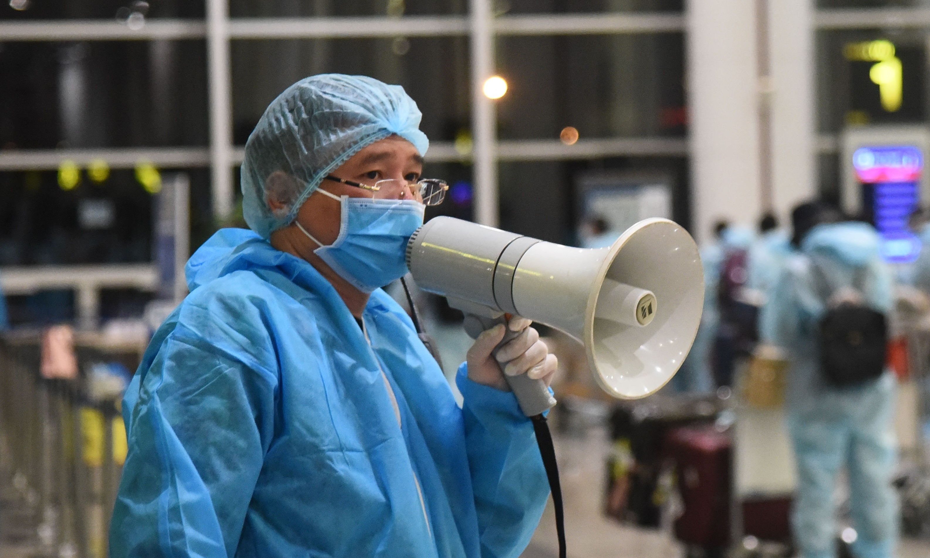 Duong bay TP.HCM - Ha Noi bi gian doan hinh anh