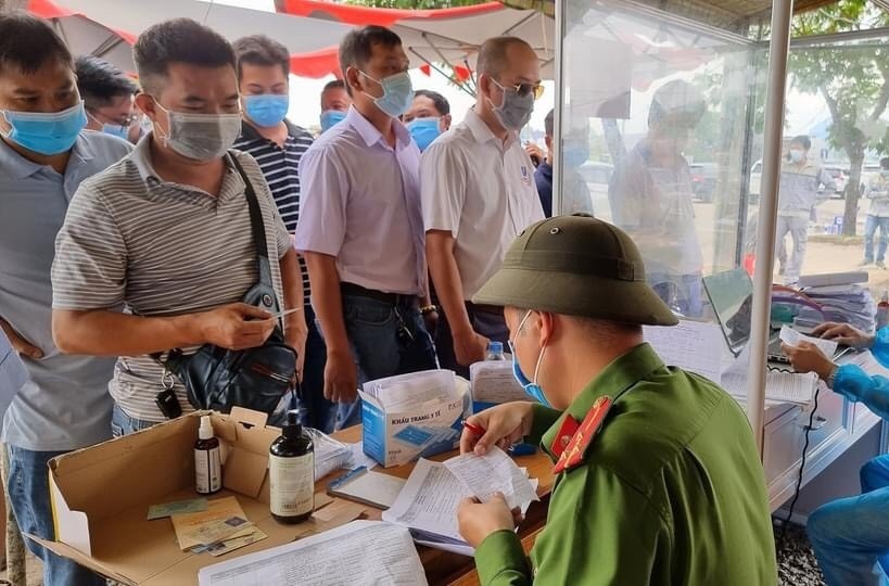 Ba Ria - Vung Tau khong nhan nguoi ve tu noi ap dung Chi thi 16 hinh anh