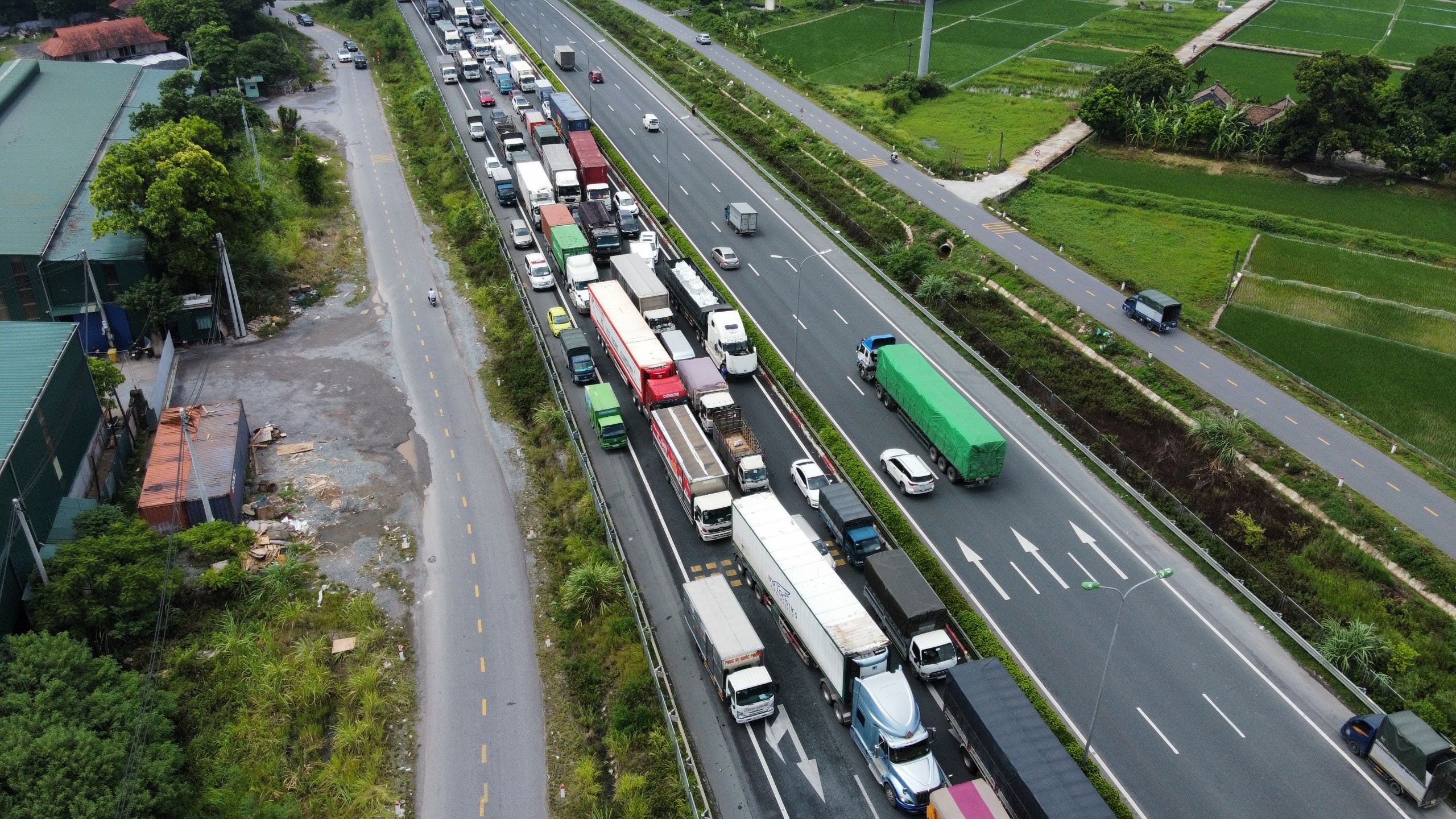 un tac cua ngo TP Ha Noi anh 4