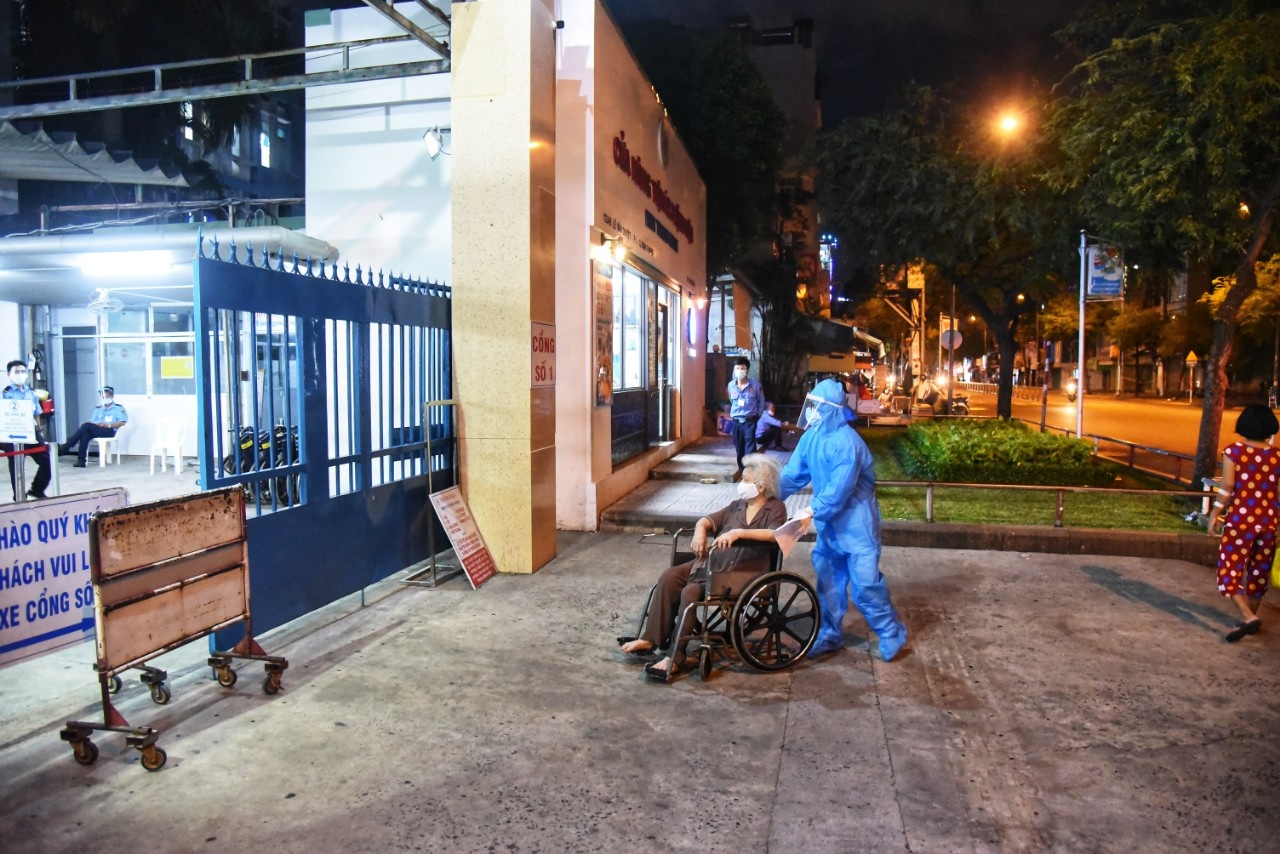 Con nhieu dieu chua kip lam cho me anh 2