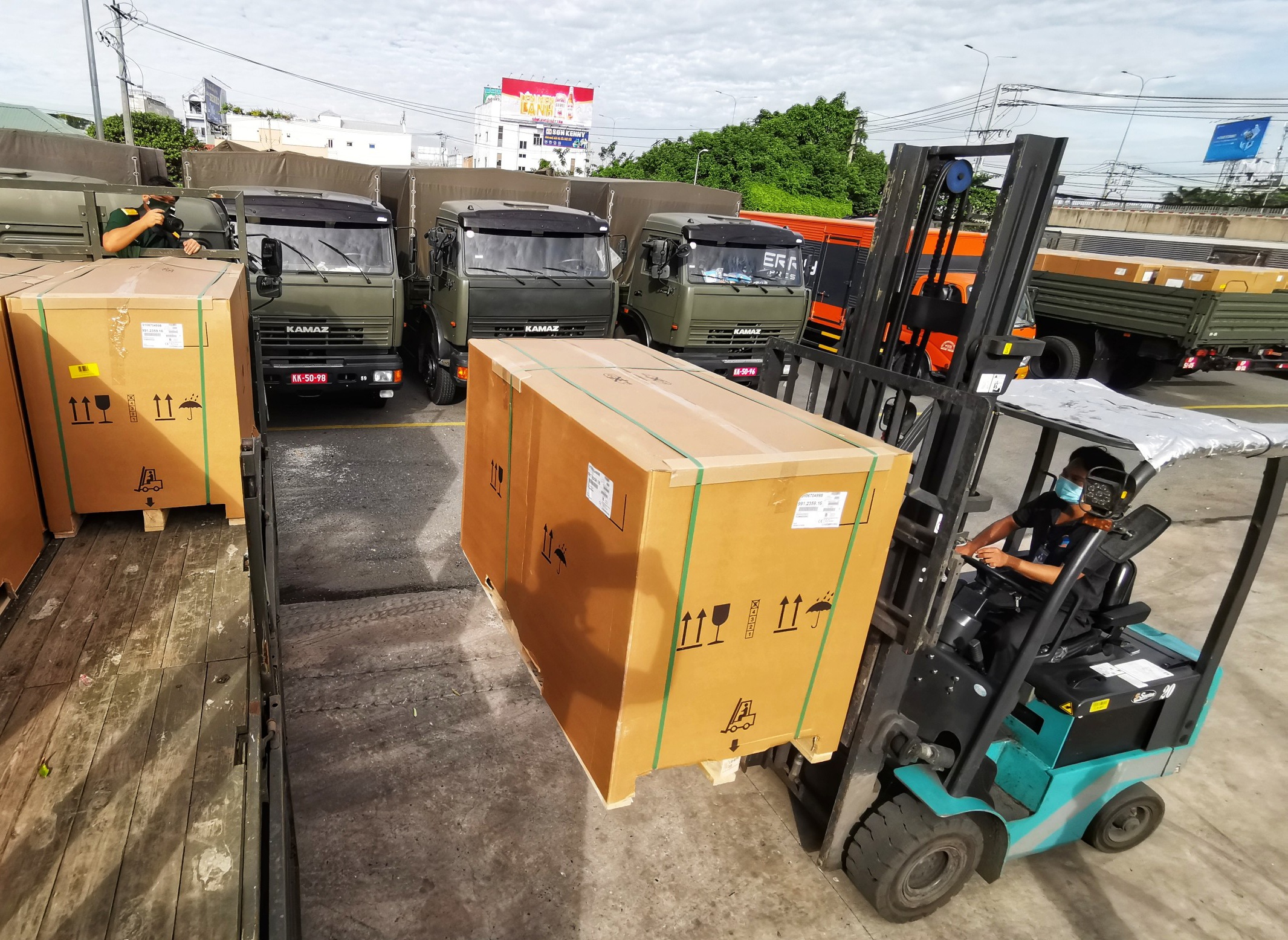 kho chua vaccine cho TP.HCM anh 2