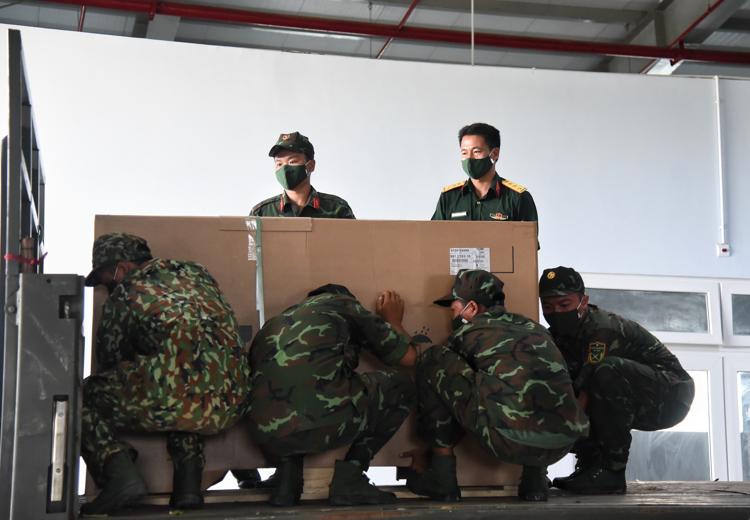 kho chua vaccine cho TP.HCM anh 5