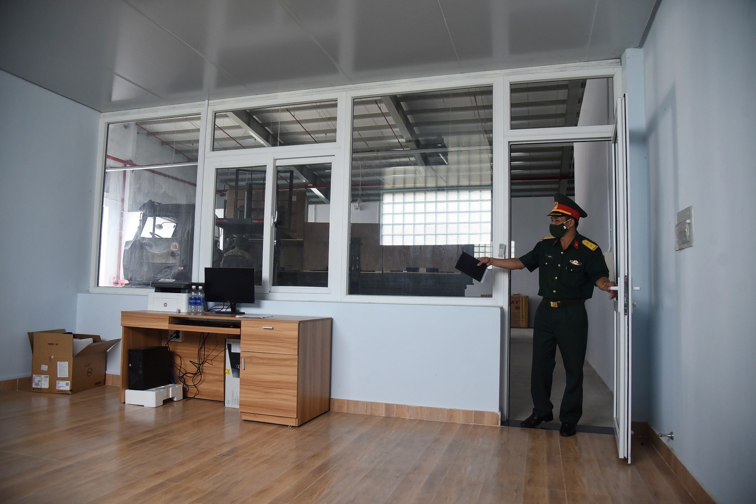 kho chua vaccine cho TP.HCM anh 9