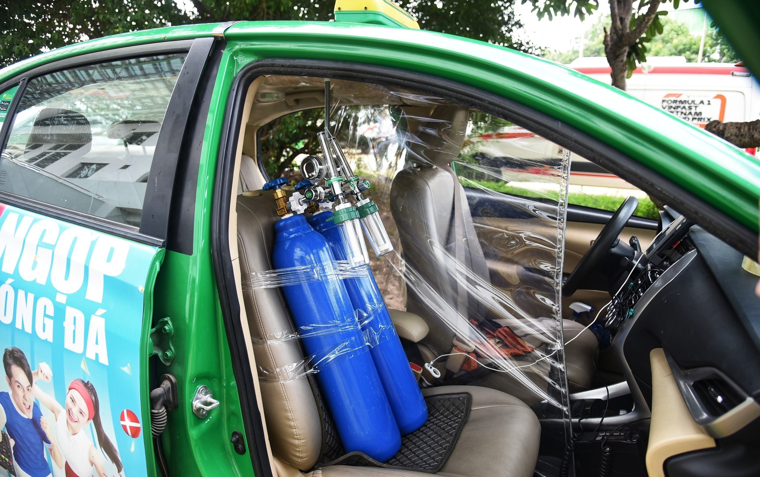 Tong dong vien xe cap cuu cho TP.HCM hinh anh