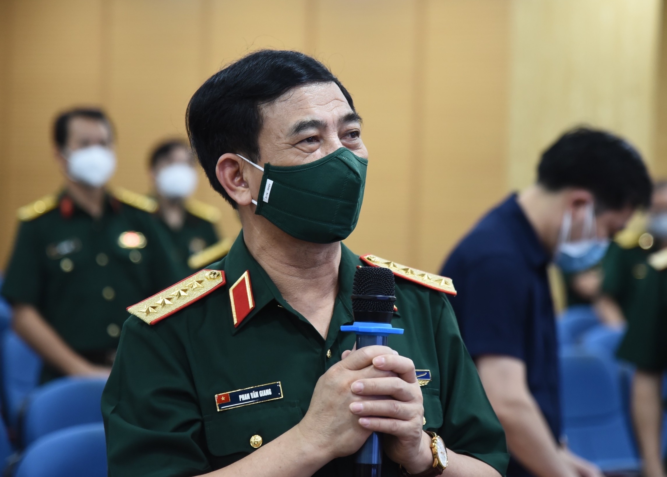 Pho thu tuong tham benh vien 175 anh 6