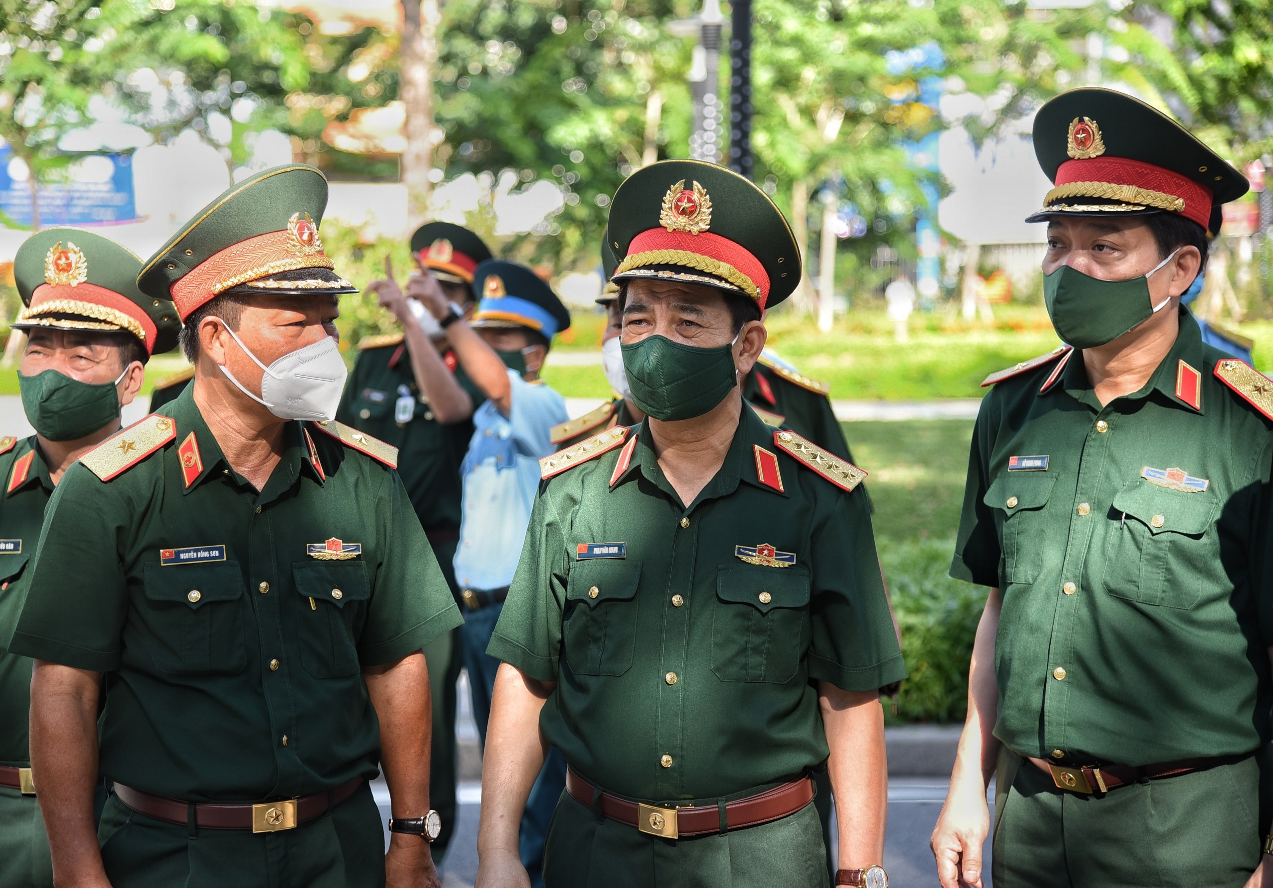 Pho thu tuong tham benh vien 175 anh 3