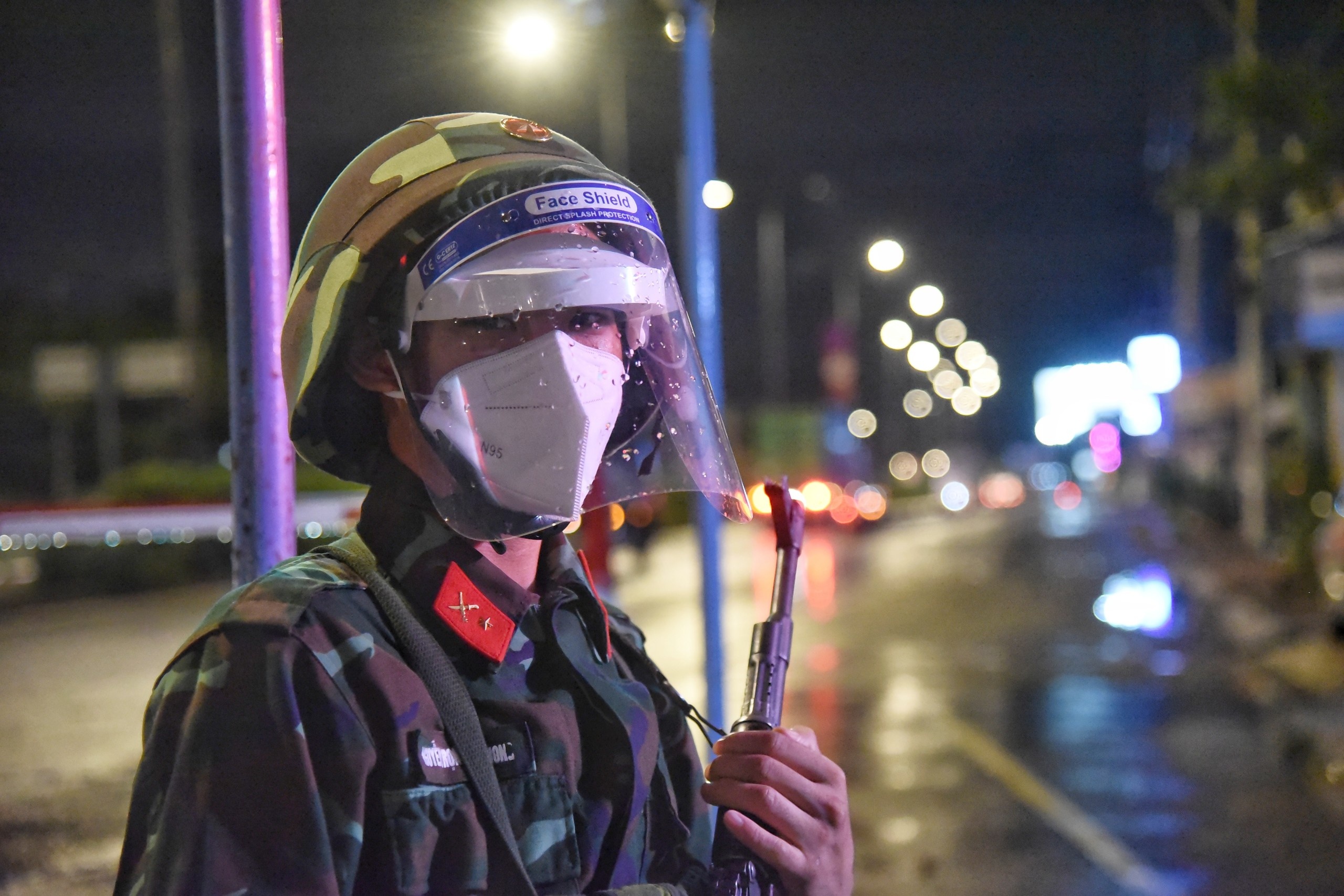 quan doi ho tro TP.HCM chong dich anh 4