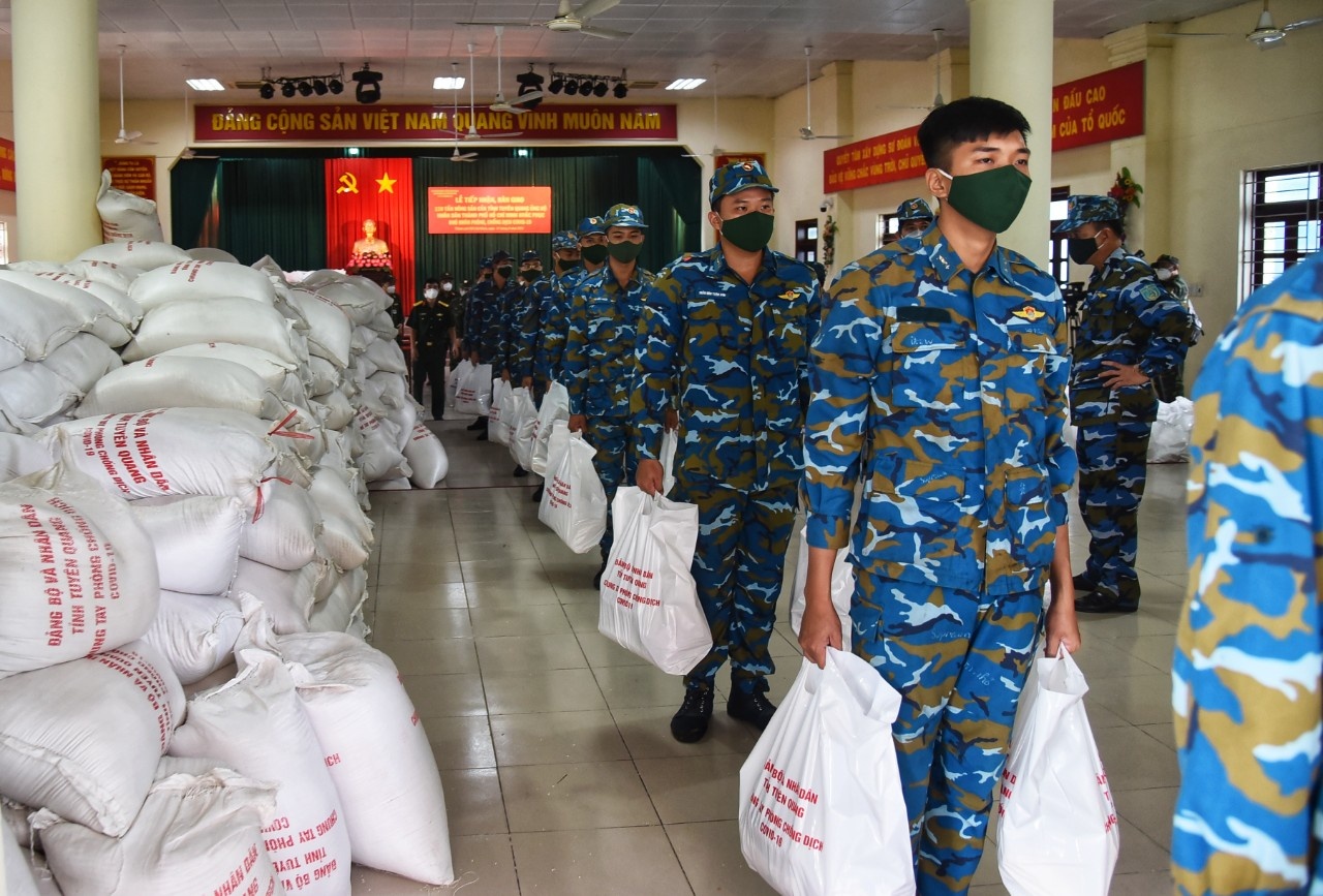 tinh Tuyen Quang ung ho TP.HCM anh 4