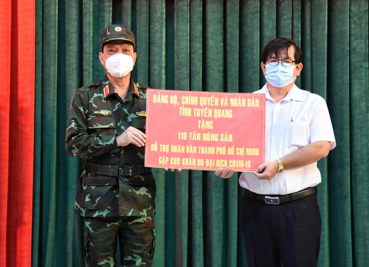 tinh Tuyen Quang ung ho TP.HCM anh 3