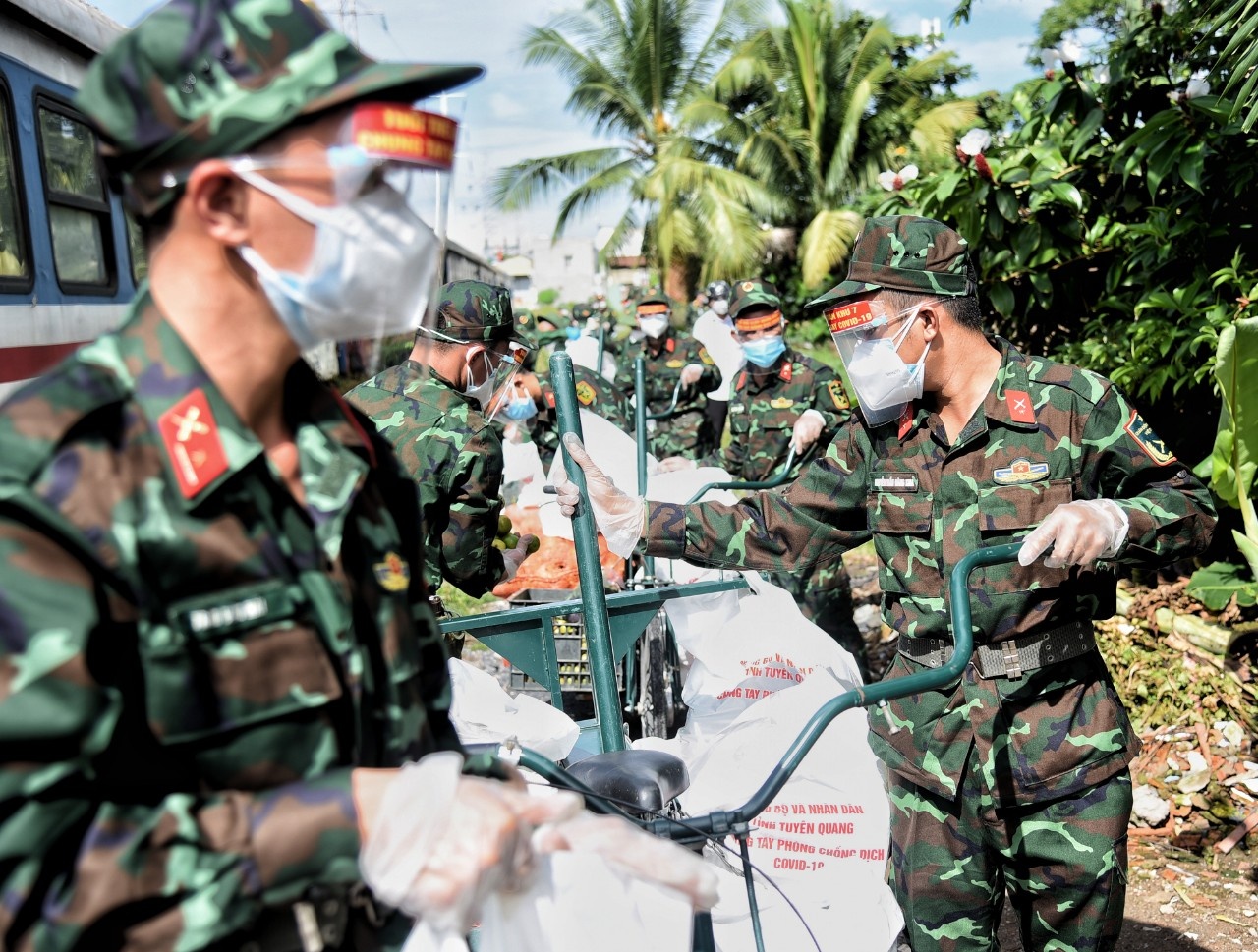 tinh Tuyen Quang ung ho TP.HCM anh 5