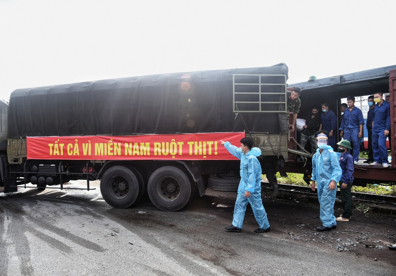 tinh Tuyen Quang ung ho TP.HCM anh 1