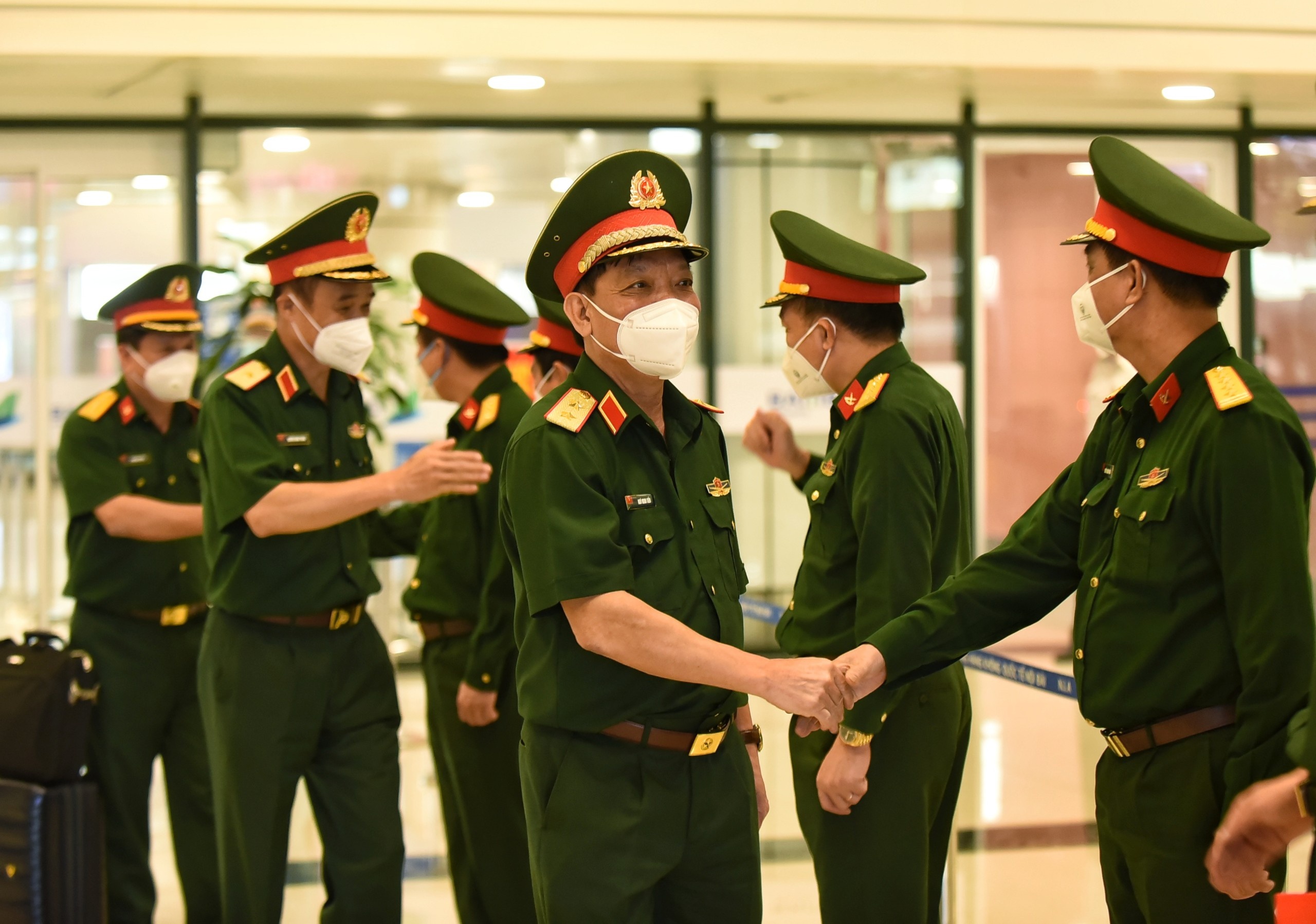 Bo Quoc phong rut khoi TP.HCM anh 3