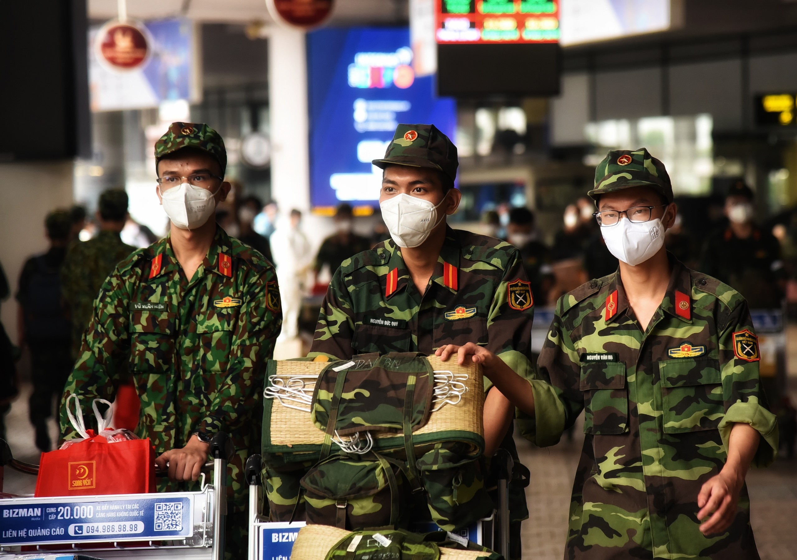 Bo Quoc phong rut khoi TP.HCM anh 1