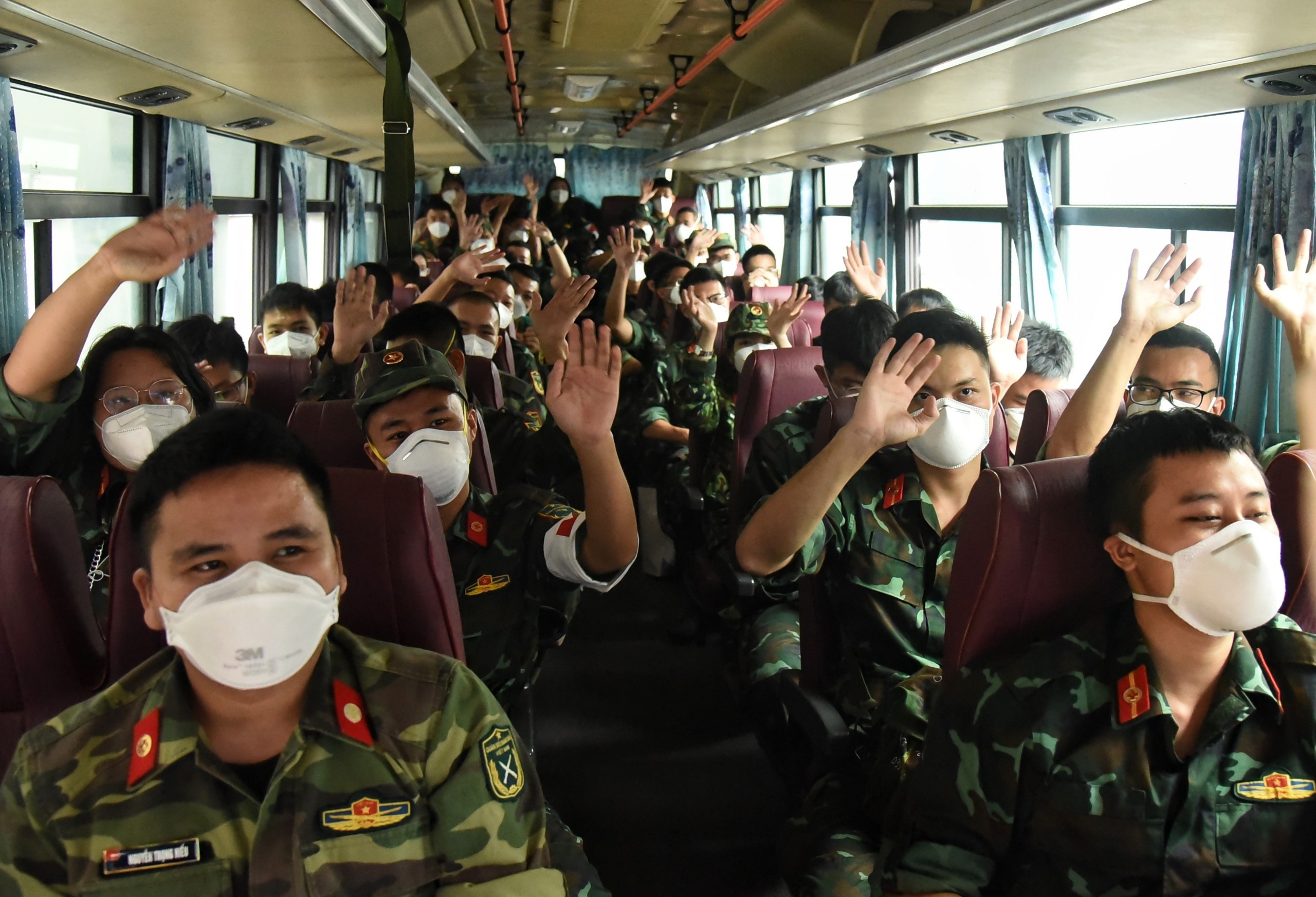 Ban chi dao chong dich Bo Quoc phong rut khoi TP.HCM hinh anh