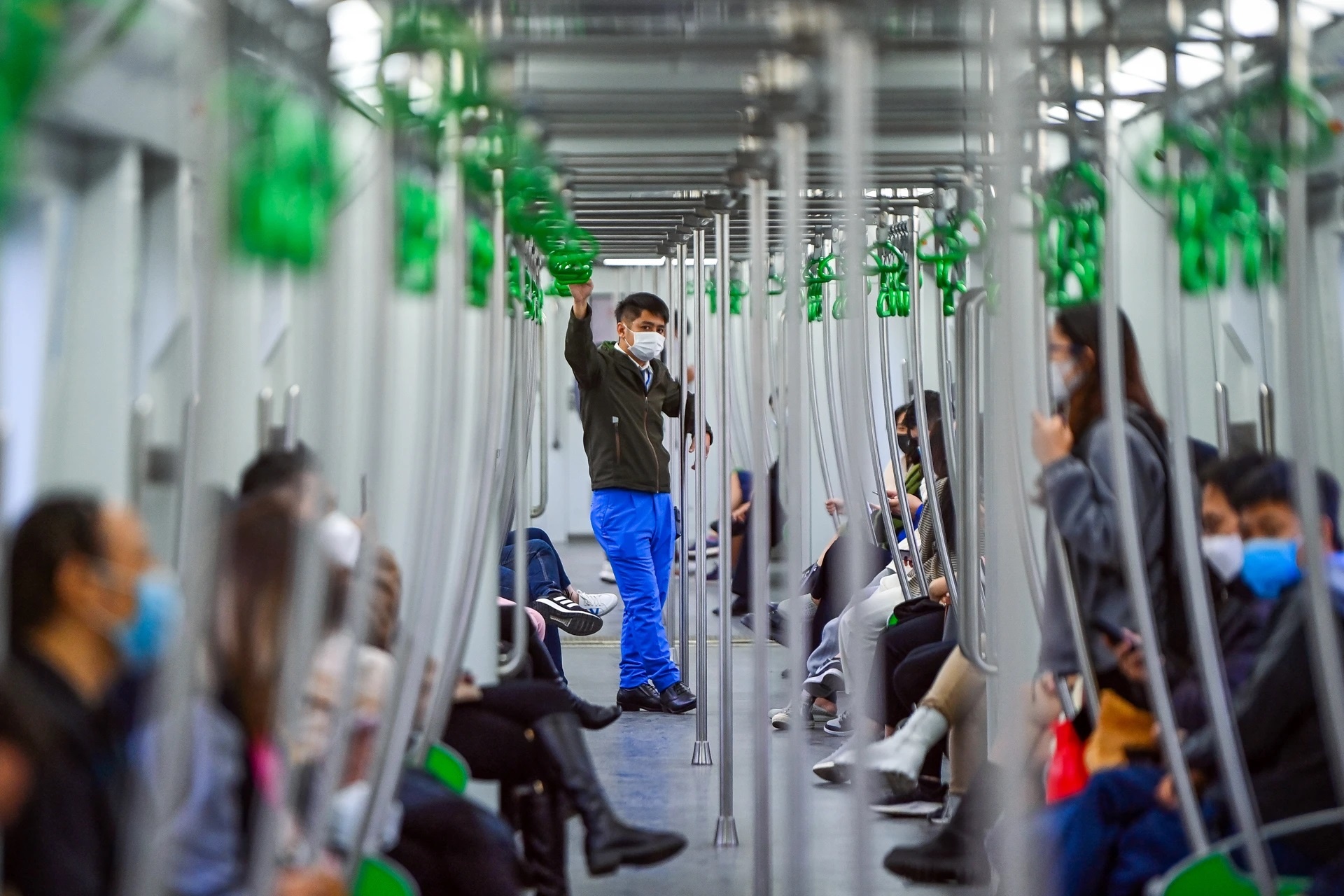 CSGT kiem tra tau Cat Linh - Ha Dong anh 4