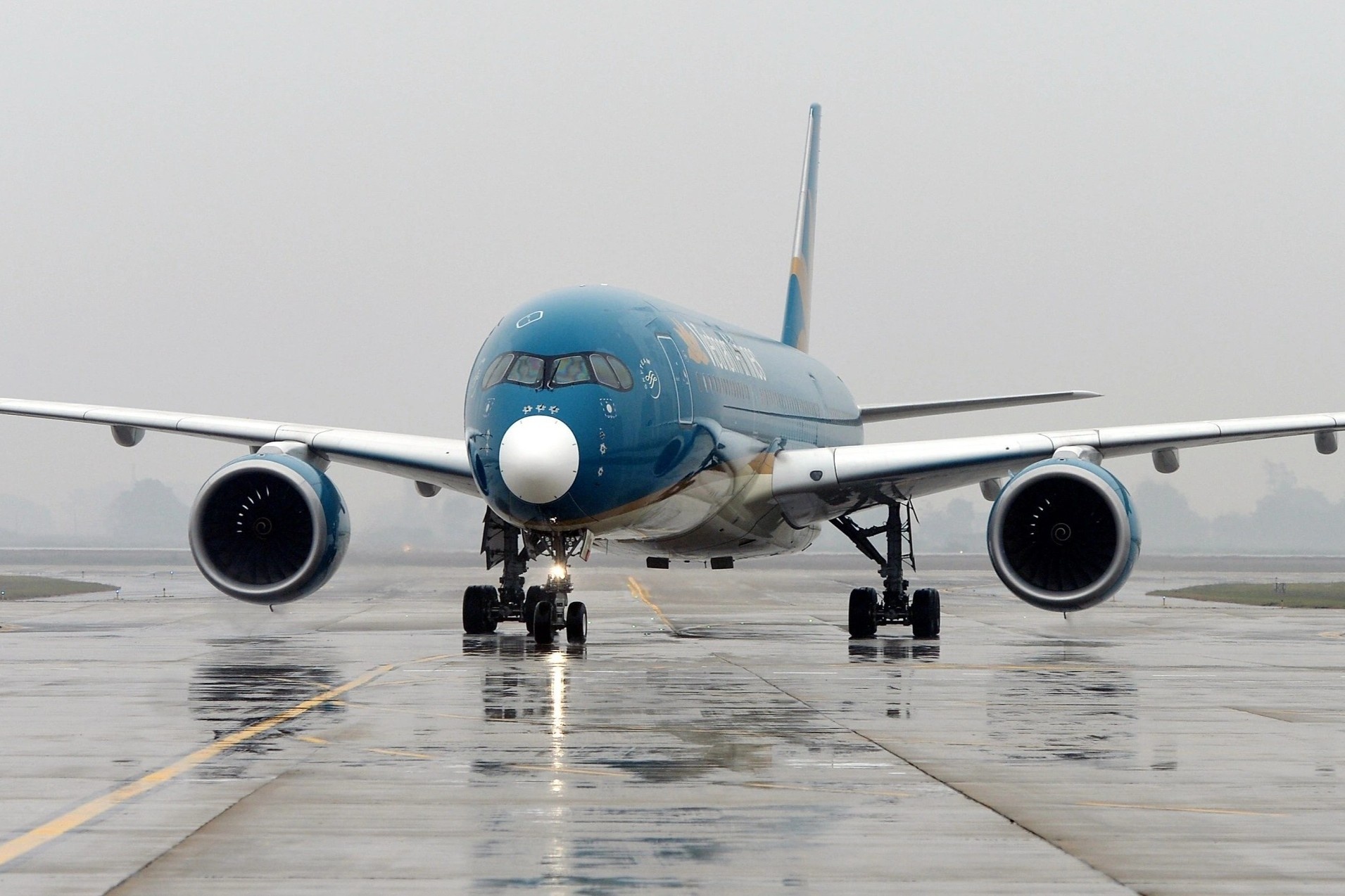 Dong cua san bay, huy chuyen truoc bao so 5 hinh anh