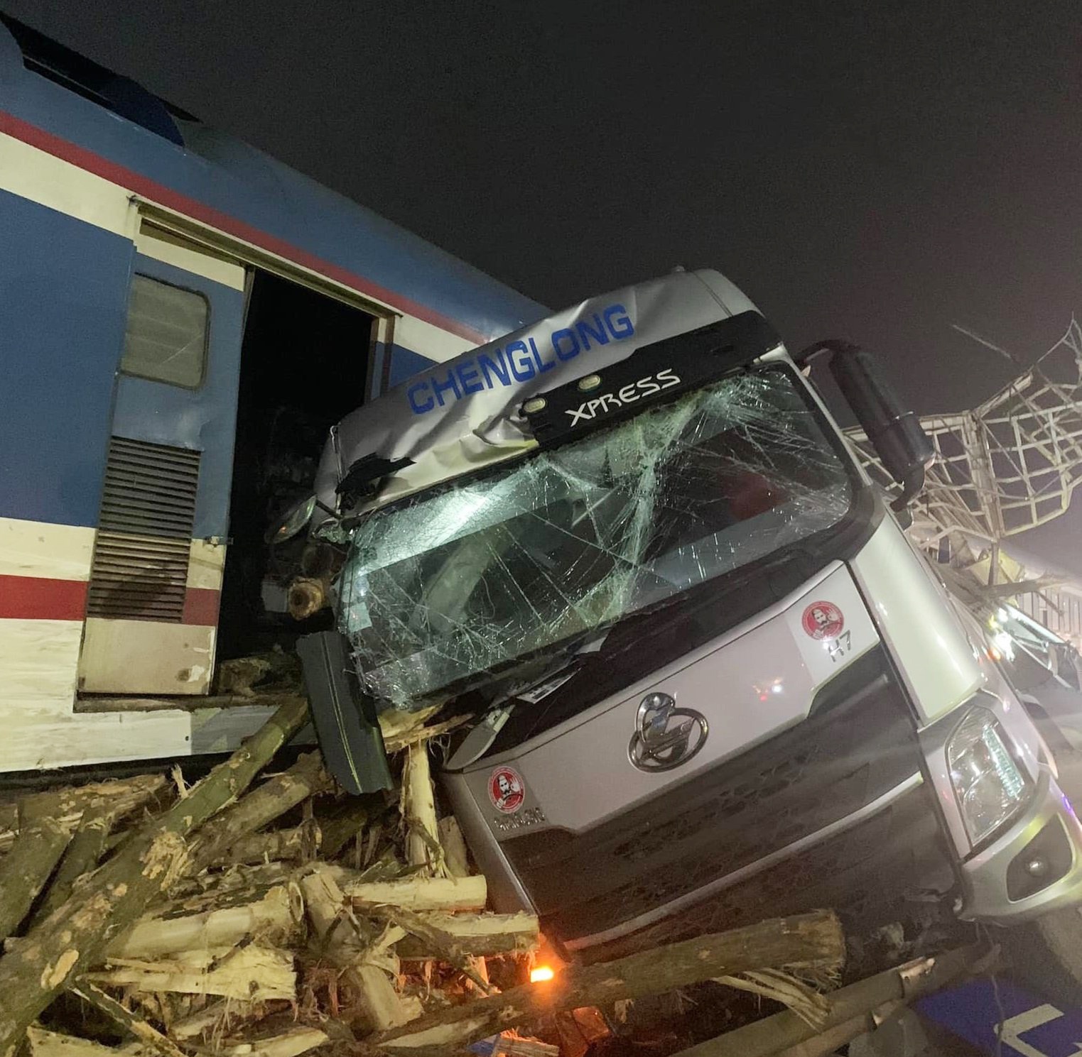 tai nan duong sat Bac - Nam anh 2