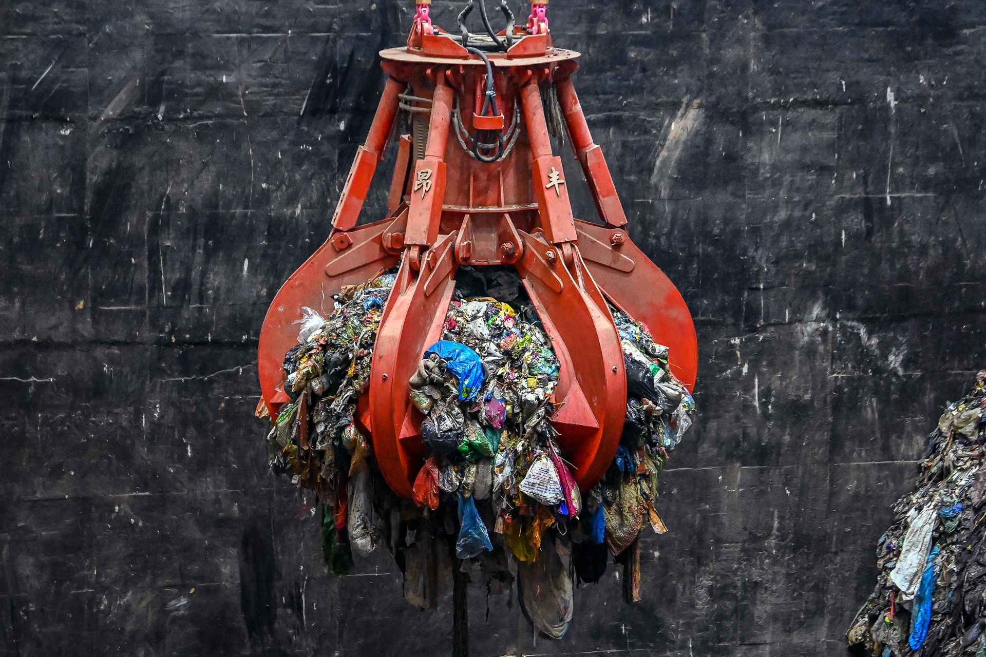 Nha may dien rac Soc Son san sang hoat dong hinh anh