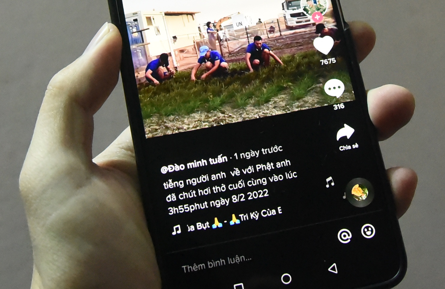 Lam ro viec tung tin gia si quan Viet Nam hy sinh o Uganda hinh anh