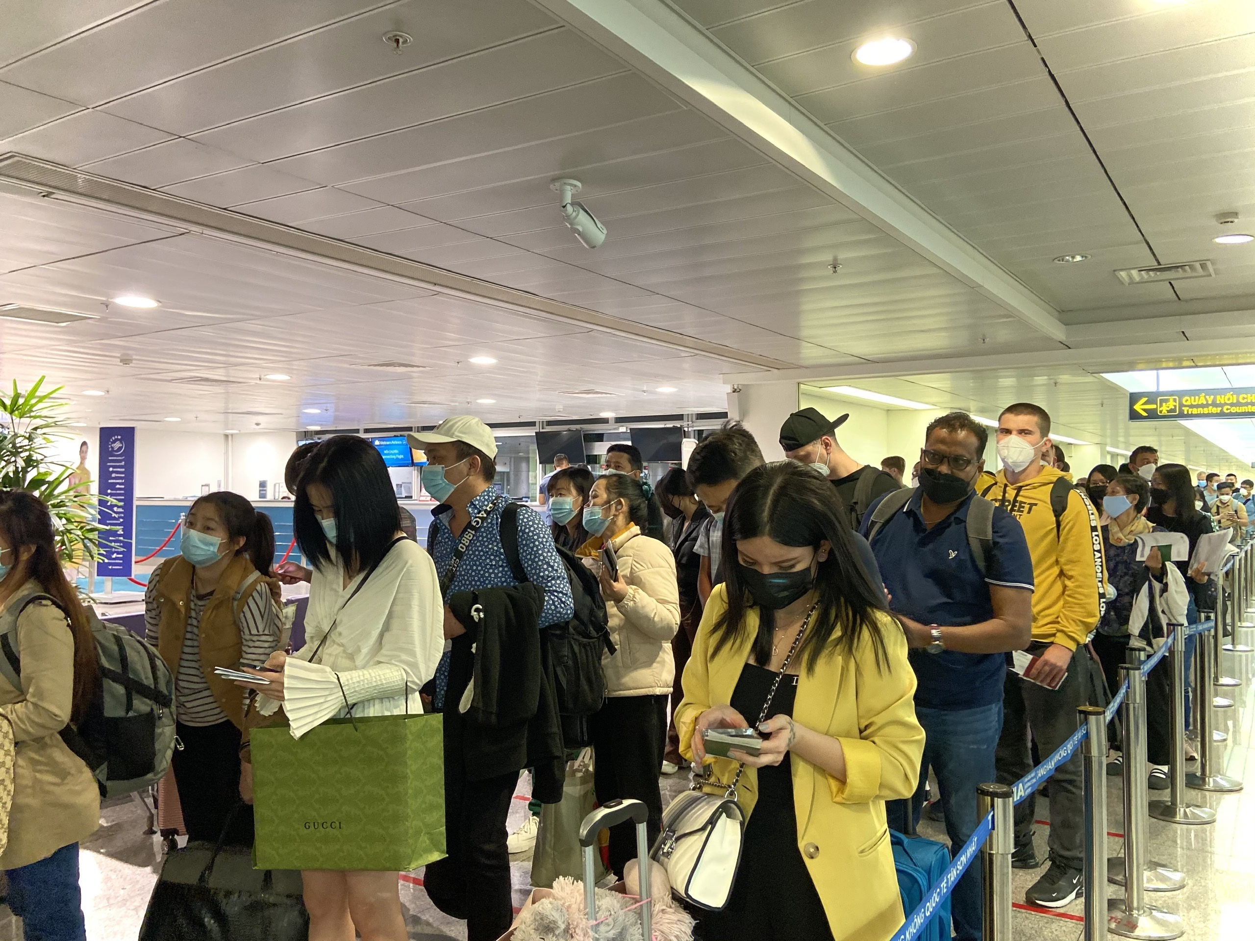 thi truong bay quoc te anh 1