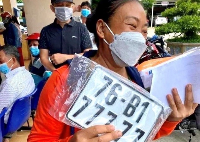 Chiec xe may duoc tra gia 200 trieu dong vi mang bien so ngu quy 7 hinh anh