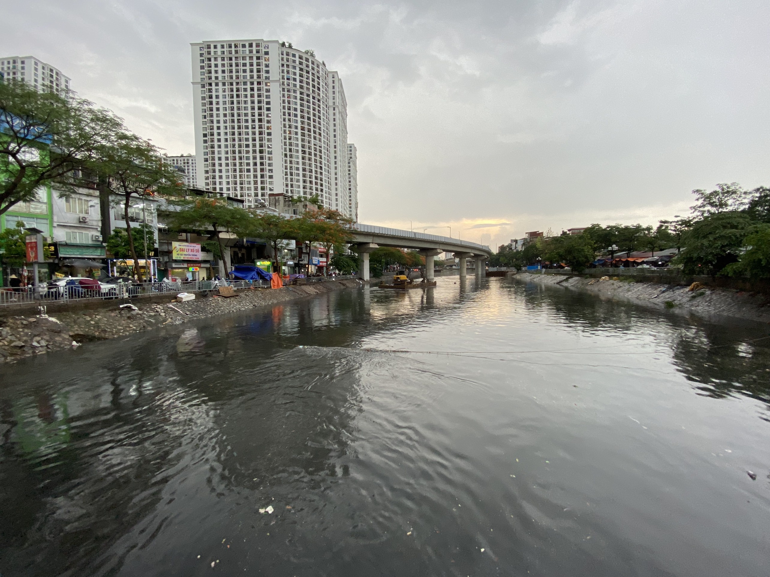 ngap lut o ha noi anh 14
