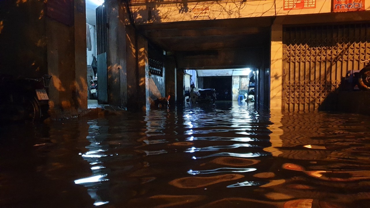 ngap lut o ha noi anh 21