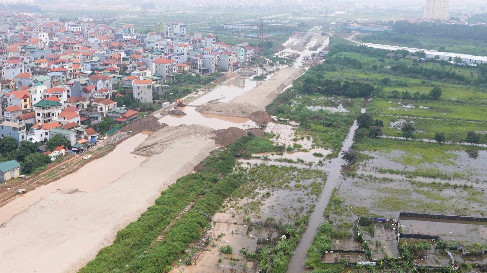 mua ngap khu do thi Van Canh anh 1