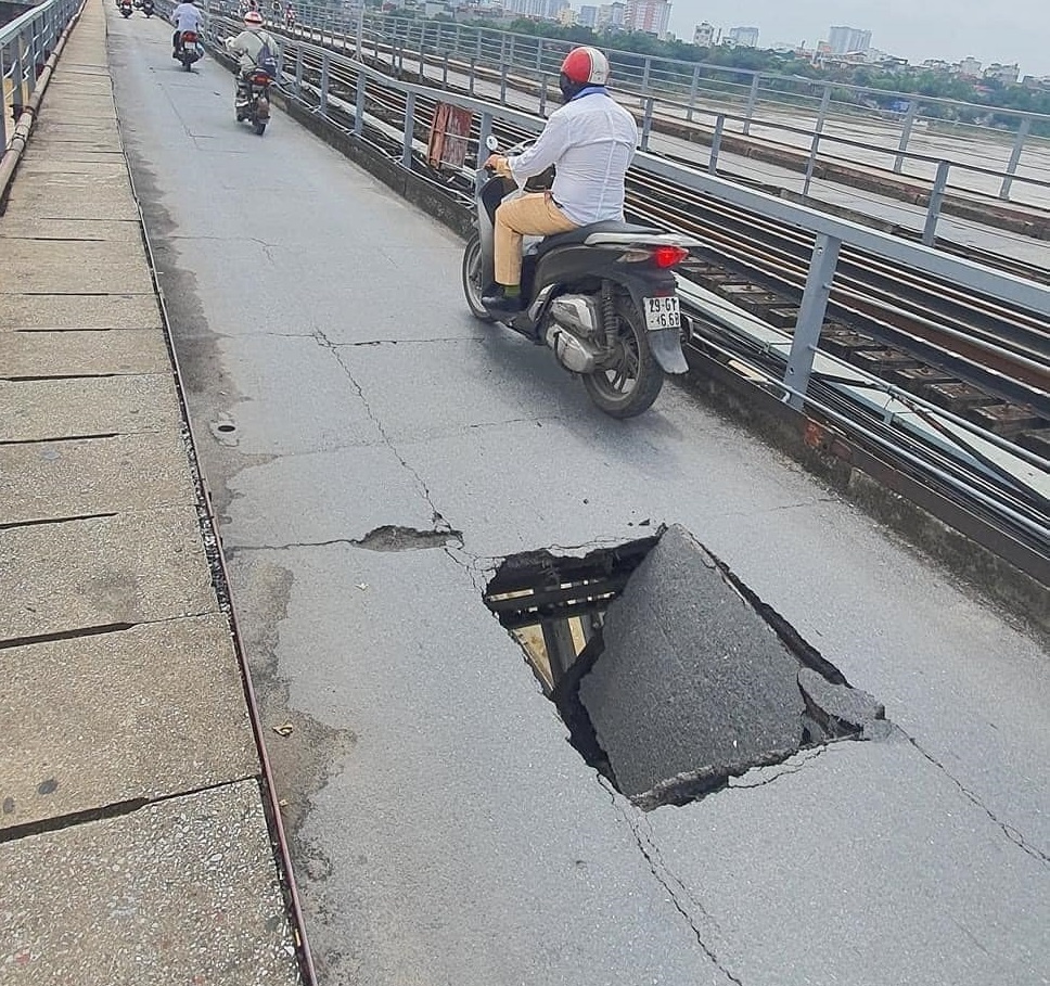 cau Long Bien bi thung anh 2