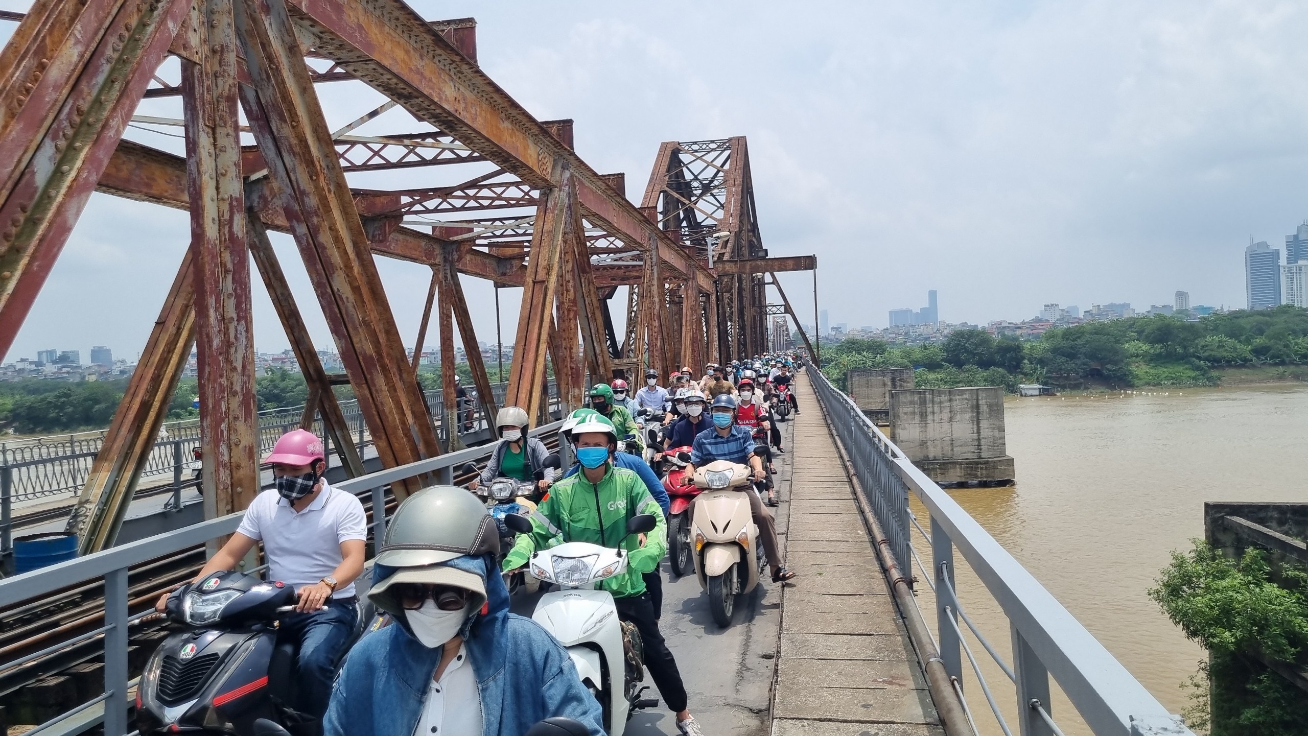 cau Long Bien bi thung anh 5