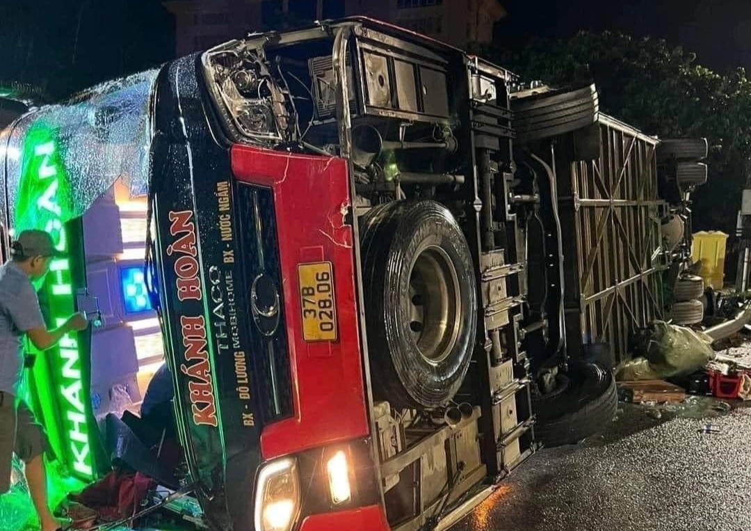 Loi cua tai xe xe giuong nam gay tai nan tham khoc, lam 4 nguoi chet hinh anh