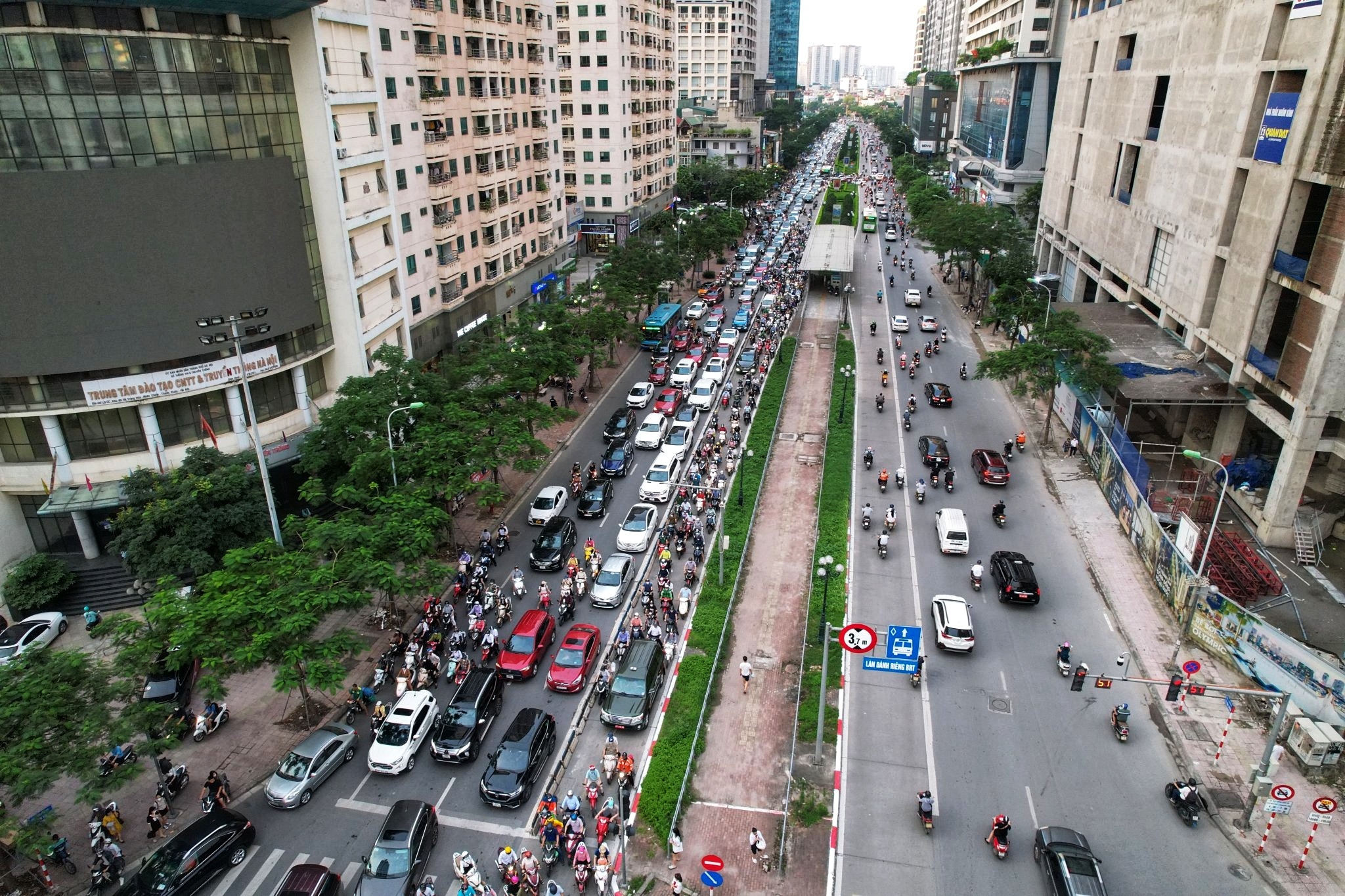 chung cu Le Van Luong anh 7