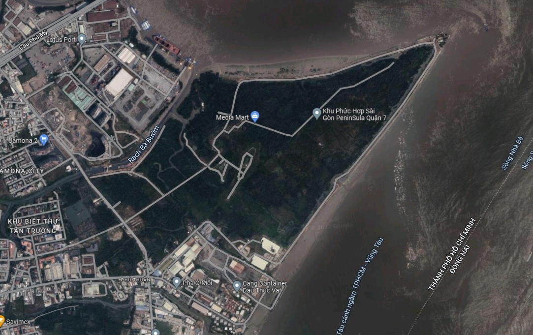 ben du thuyen quoc te quan 7 anh 2