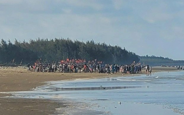 2 hoc sinh tu vong, mat tich khi di tam bien hinh anh