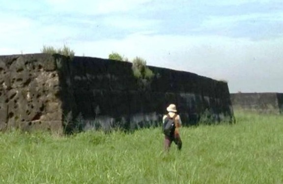 Thiet ke cum u be tong moi chua chien dau co tai Tan Son Nhat hinh anh