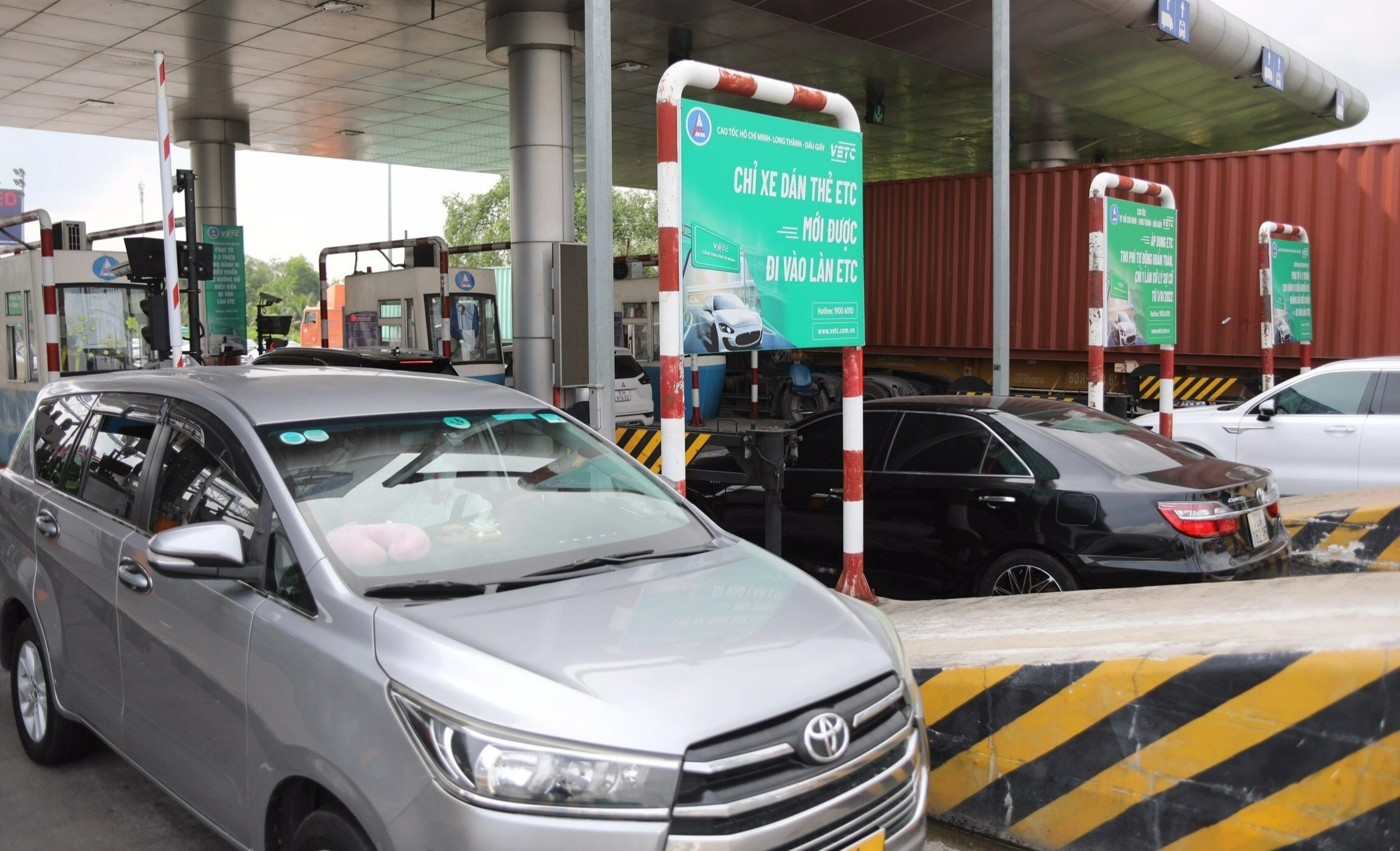 Bo Giao thong noi ly do cao toc TP.HCM - Long Thanh tai dien un tac hinh anh