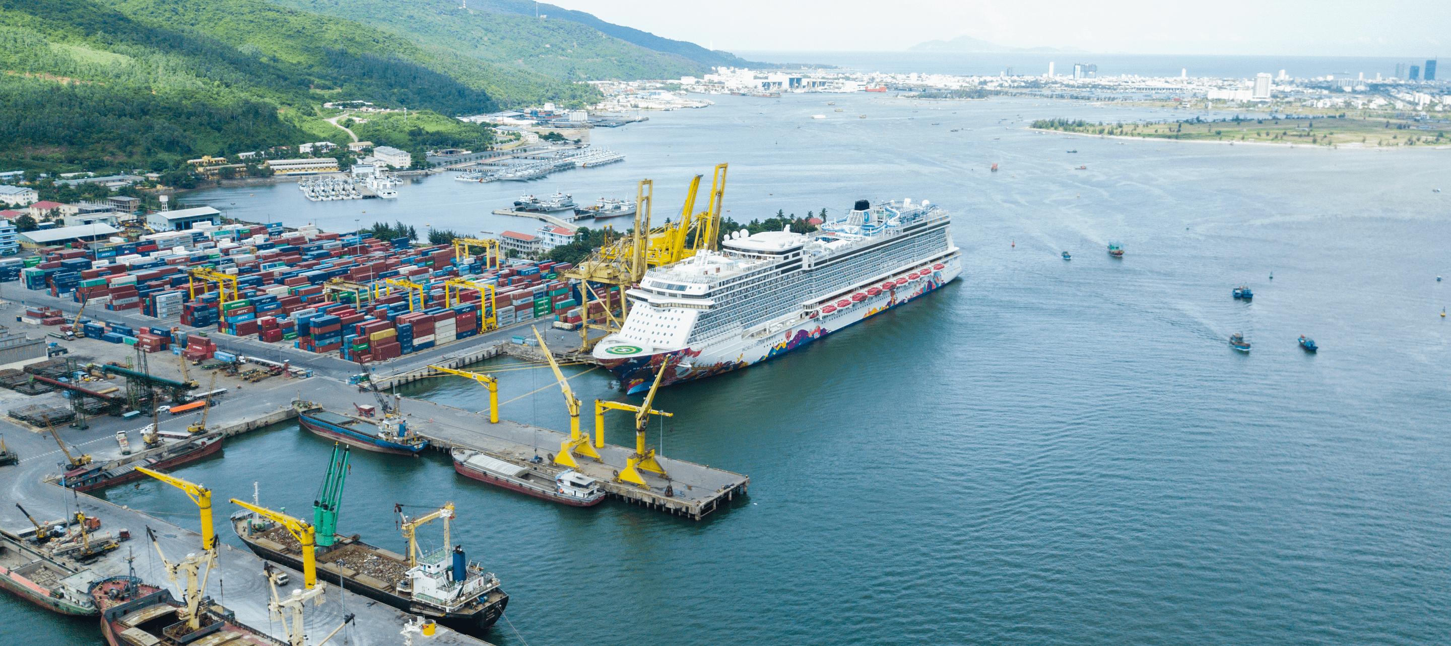 cang Tien Sa Da Nang anh 2