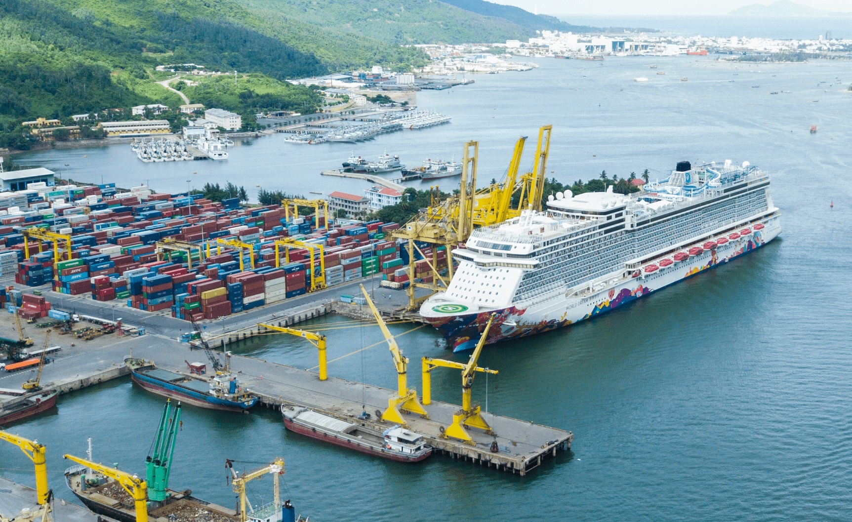 Tuong lai cua cang Tien Sa hinh anh