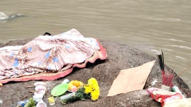 Tim thay thi the nam thanh nien sau mot ngay mat tich hinh anh