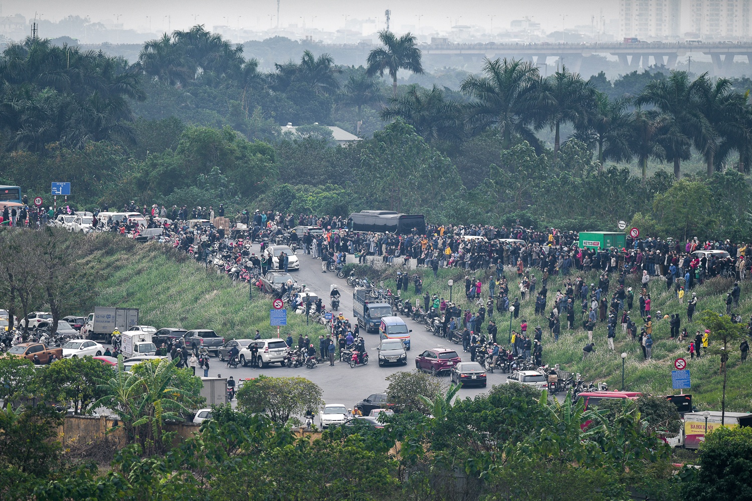 trien lam quoc phong anh 16