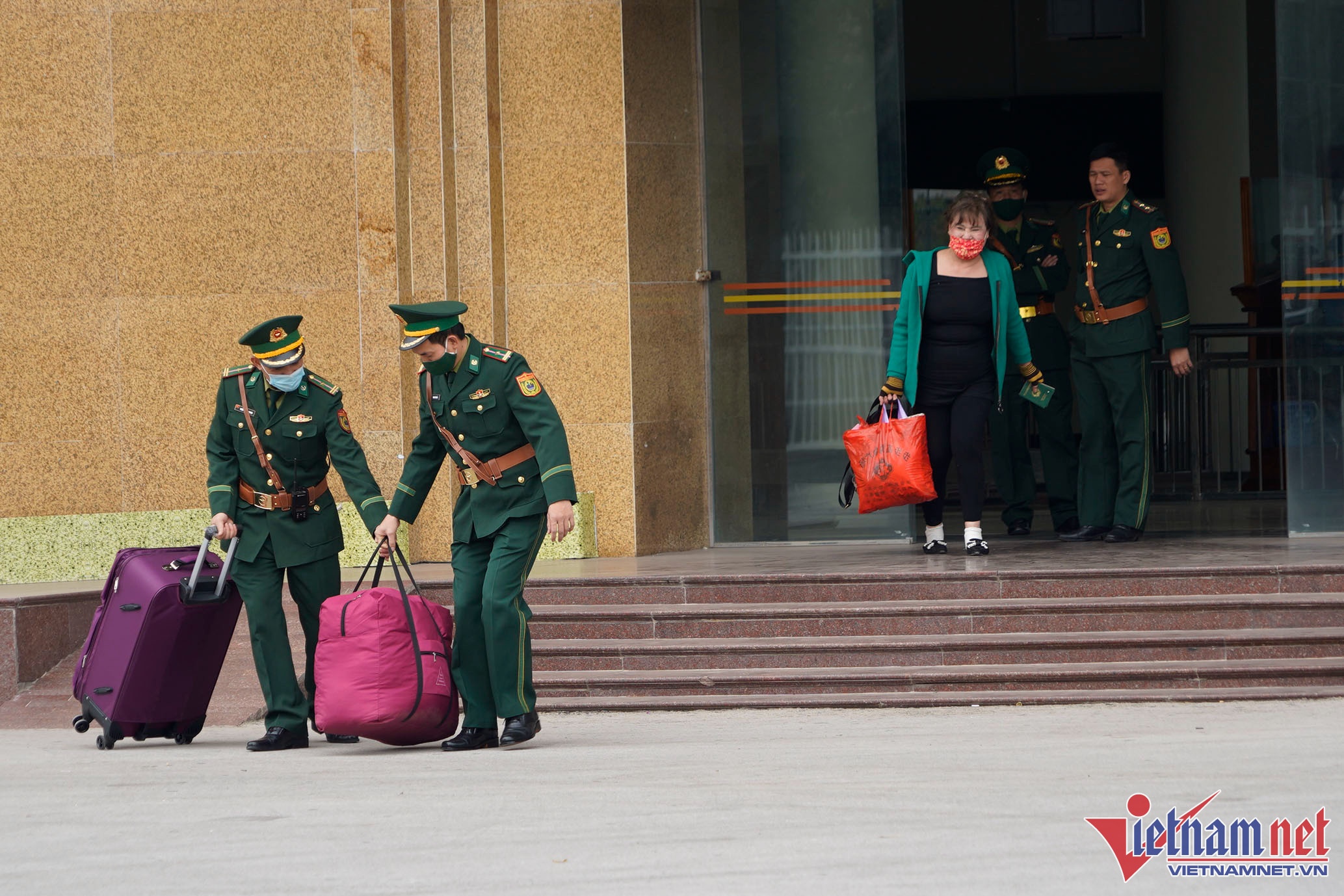 cua khau Mong Cai anh 2