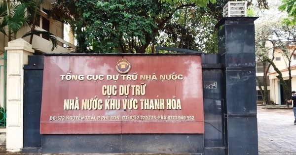 Tam dinh chi cong tac Pho Chi cuc Du tru Nha nuoc danh bac tai tru so hinh anh