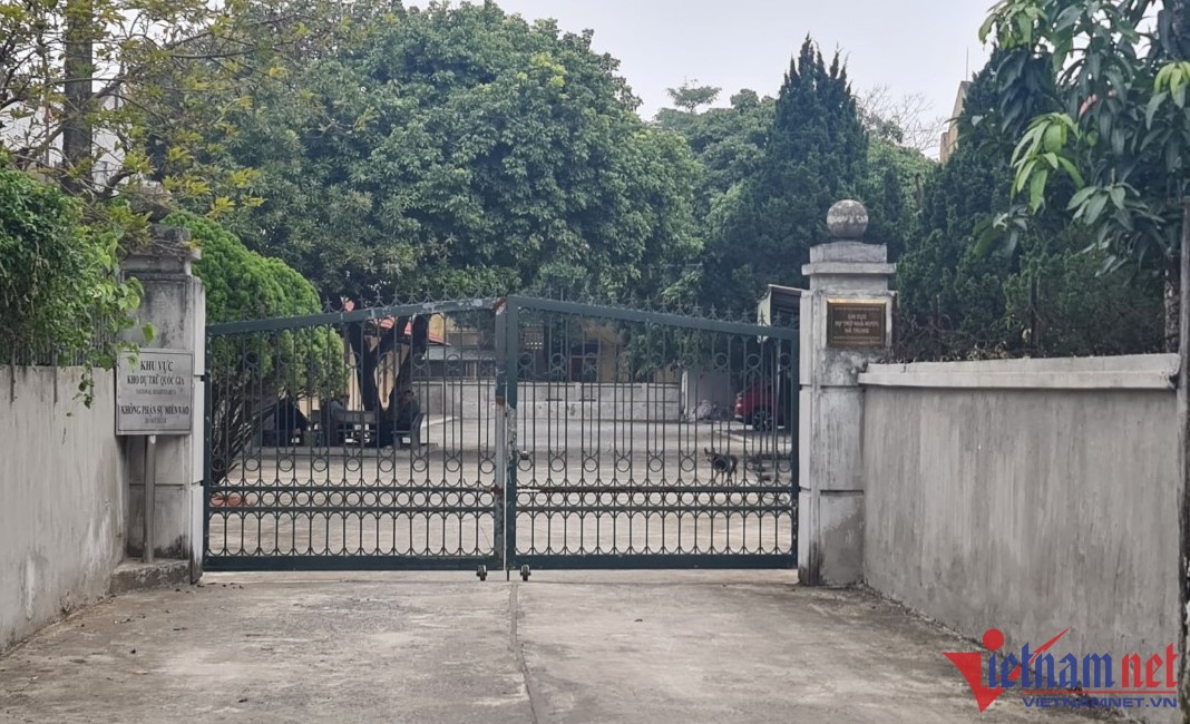 nhom can bo danh bac anh 1