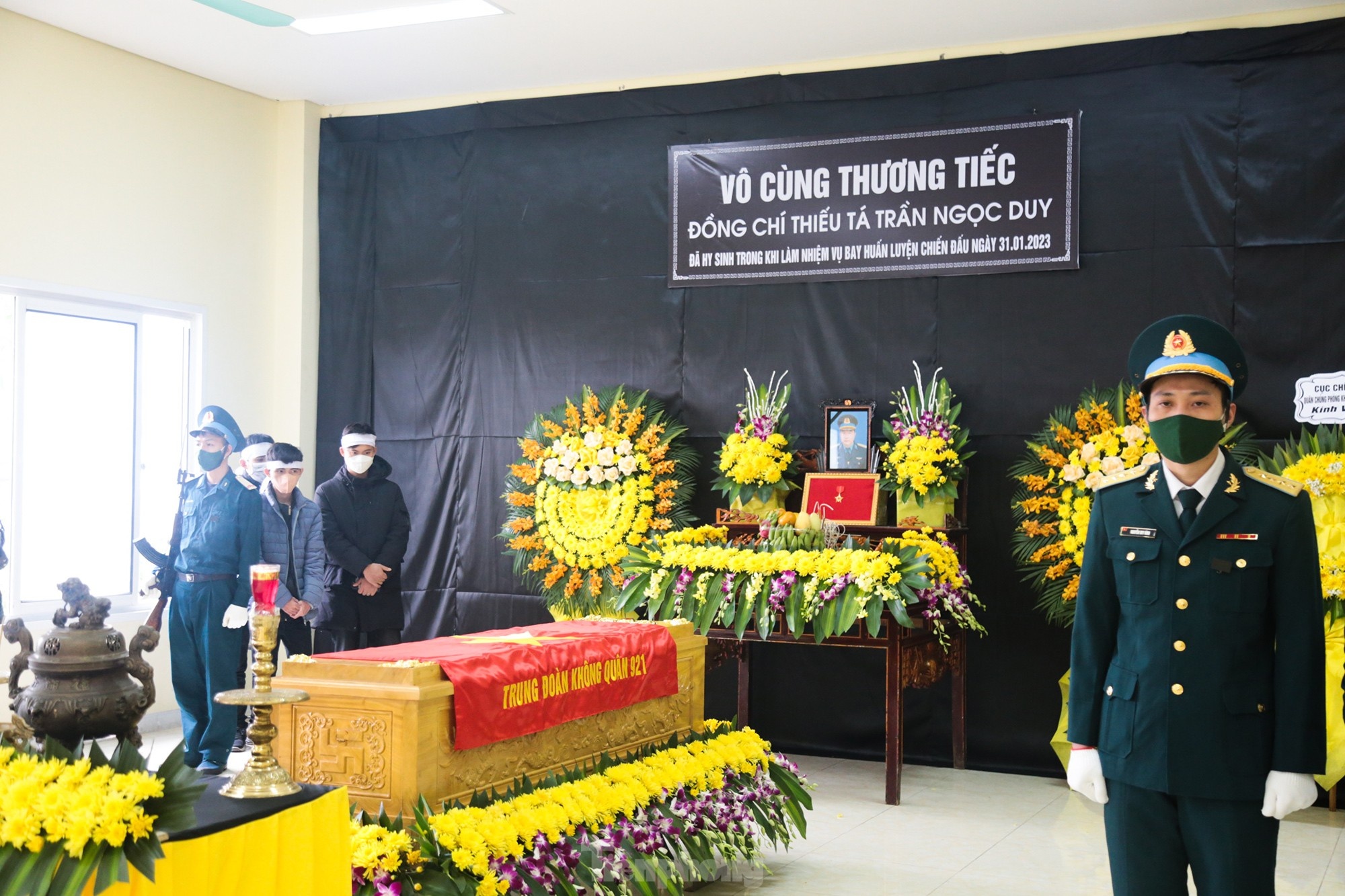 phi cong Tran Ngoc Duy anh 10