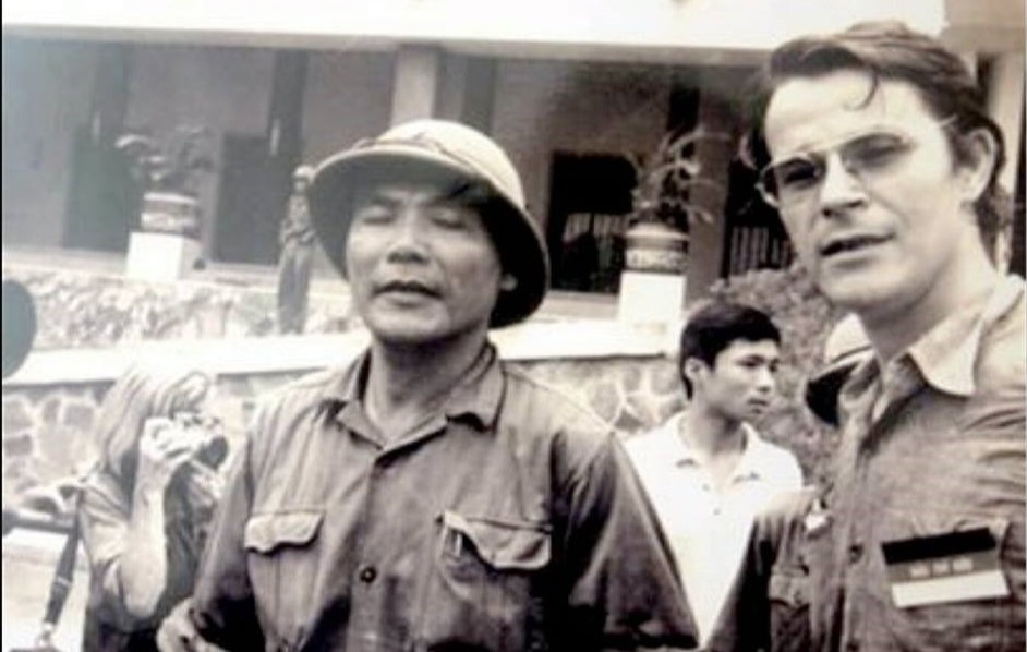 Nguyen Chinh uy Lu doan xe tang 203 Bui Van Tung qua doi hinh anh